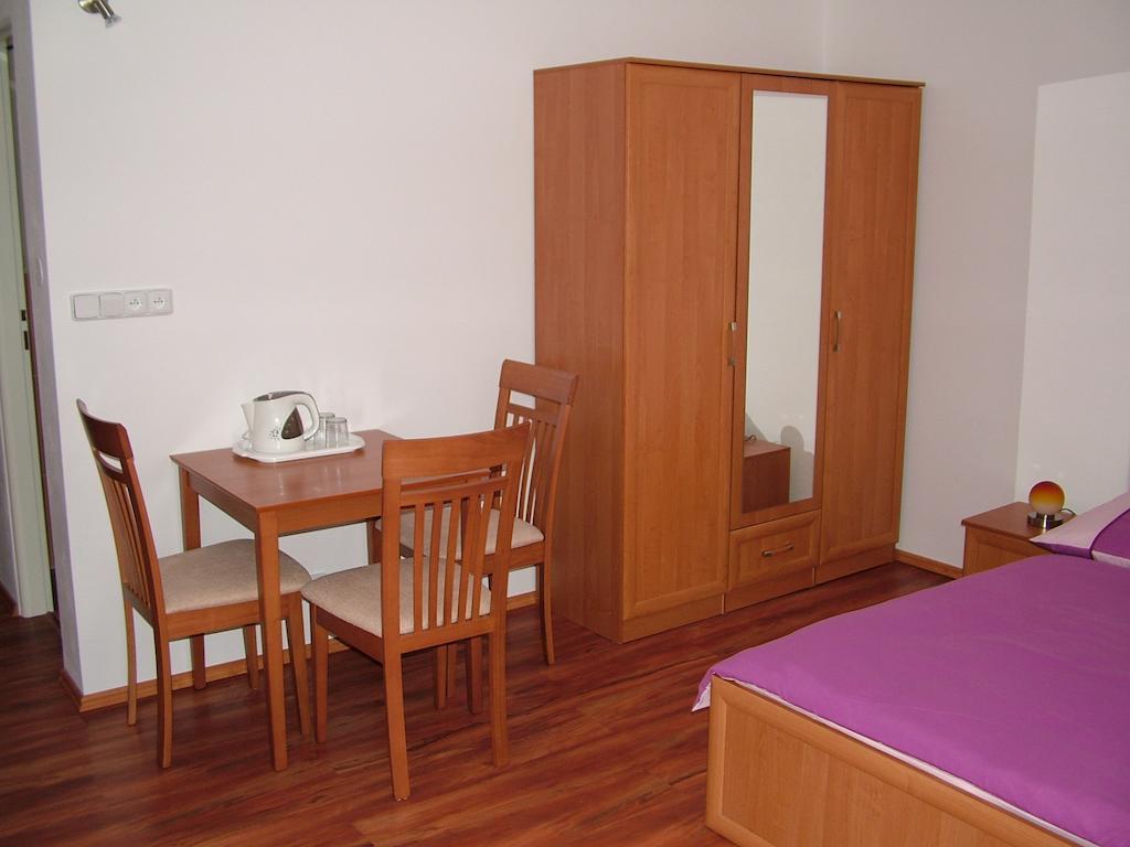 Penzion Rafael Poděbrady Zimmer foto